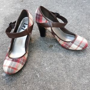 L.e.i. plaid mary jane heels